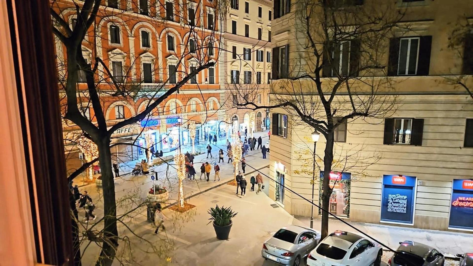 Apartment Boulevard